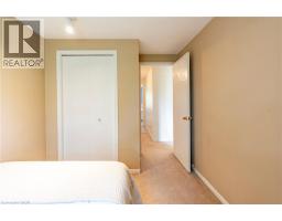 230 BLACKHORNE Drive UnitNo. 24 - 21
