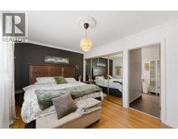82 CUMMING Court - 17