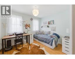 82 CUMMING Court - 19