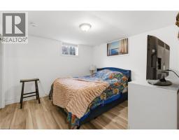 82 CUMMING Court - 28