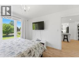 82 CUMMING Court - 38