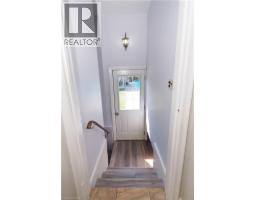 26 WOODHAVEN Road - 23