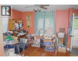1062 HOWICK Street - 7