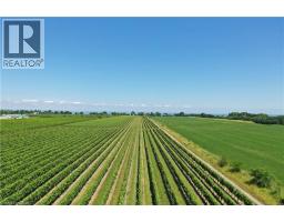 3705 SERVICE Road N - 5