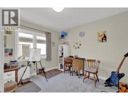 73 STERN Drive - 20