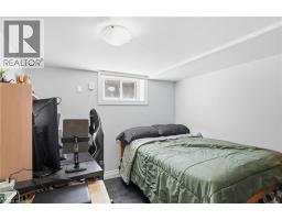 133 BELAND Avenue S - 43