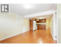 16 GARROW Drive - 18