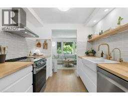 279 SANDOWNE Drive UnitNo. 2 - 12