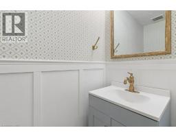 279 SANDOWNE Drive UnitNo. 2 - 17