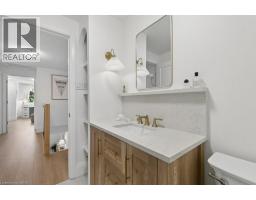 279 SANDOWNE Drive UnitNo. 2 - 21