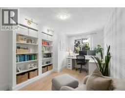 279 SANDOWNE Drive UnitNo. 2 - 25
