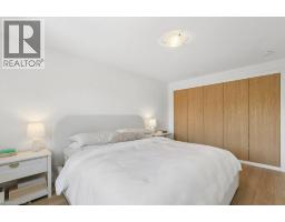 279 SANDOWNE Drive UnitNo. 2 - 28