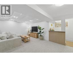 279 SANDOWNE Drive UnitNo. 2 - 30