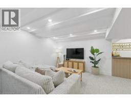 279 SANDOWNE Drive UnitNo. 2 - 34