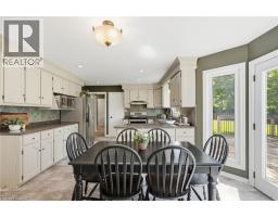 1 MEANDER Close - 17