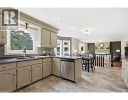 1 MEANDER Close - 23