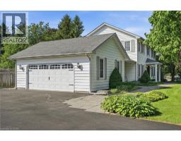 1 MEANDER Close - 3