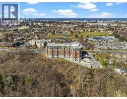 2750 KING Street E UnitNo. 302 - 33
