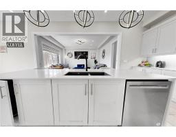 7 SWAMP SPARROW Court - 23