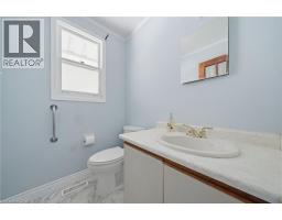 3 TWINOAKS Crescent - 8