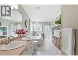 26 SHADETREE Crescent - 32