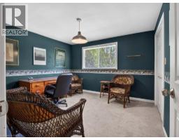 17 MONTGOMERY Road - 22
