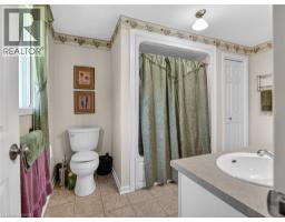 17 MONTGOMERY Road - 26
