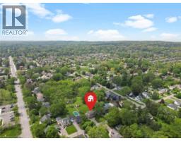 17 MONTGOMERY Road - 44