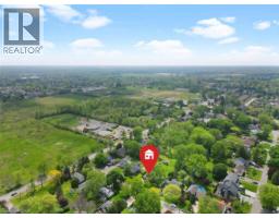 17 MONTGOMERY Road - 46