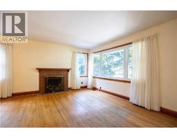 6 RICHARD Avenue - 11
