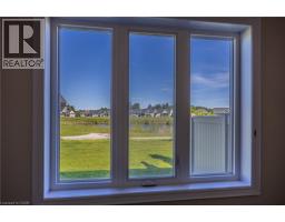 63 REGATTA Drive - 21