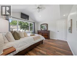 8 CROSS Street - 22