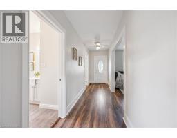 8 CROSS Street - 8
