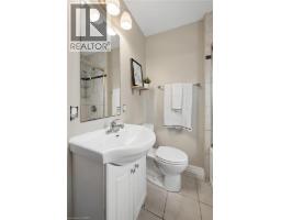 555 WELLINGTON Street N - 13