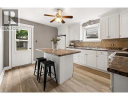 555 WELLINGTON Street N - 14