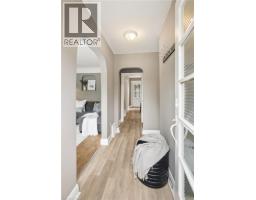 555 WELLINGTON Street N - 7