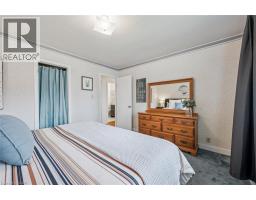 14 GLENWOOD Avenue - 16