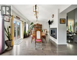 477 WOODBINE Avenue - 19