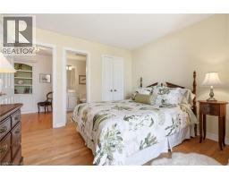 4172 STONEBRIDGE Crescent - 34