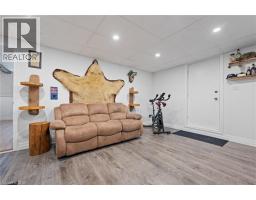 6 KELLY Avenue - 24