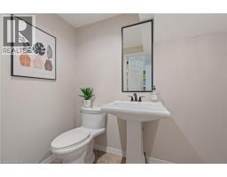 6 KELLY Avenue - 26