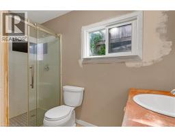 91 CHARLES Street E - 11