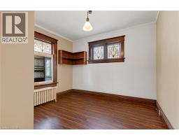 91 CHARLES Street E - 4