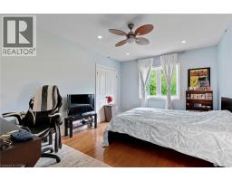 11 HIGHGROVE Court - 32