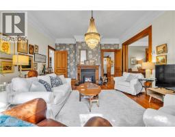 105 VANSITTART Avenue - 20