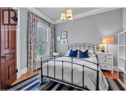 105 VANSITTART Avenue - 36