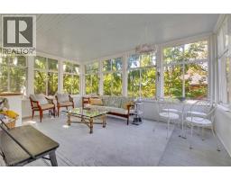 105 VANSITTART Avenue - 37