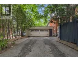 105 VANSITTART Avenue - 43