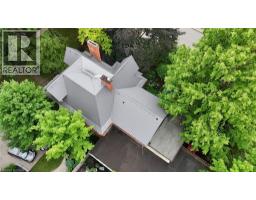 105 VANSITTART Avenue - 45