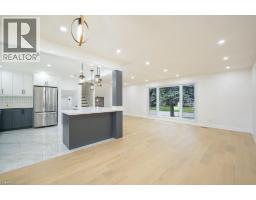 21 HALLIWELL Drive - 7